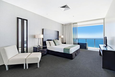 ULTIQA Air On Broadbeach - Accommodation Directory 8