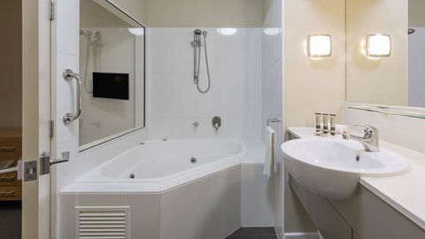 Oaks Hervey Bay Resort And Spa - Accommodation Directory 32