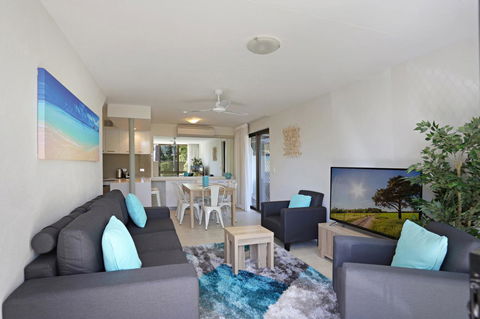 Kananda Beach House - Accommodation Directory 2