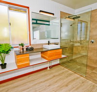 The Summit 1770 - Accommodation Directory