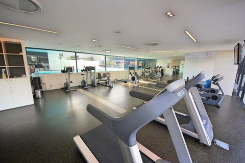 Luxury 3 Bedroom In Heart Of Broadbeach - Accommodation Directory 9