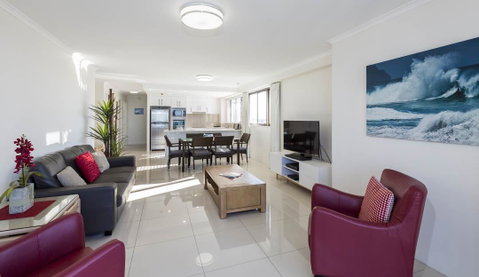 South Pacific Plaza - Official - Accommodation Directory 3