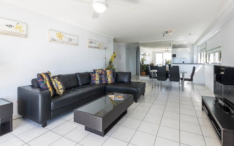 South Pacific Plaza - Official - Accommodation Directory 18