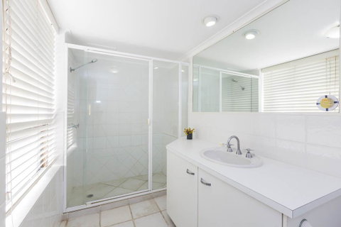 South Pacific Plaza - Official - Accommodation Directory 30