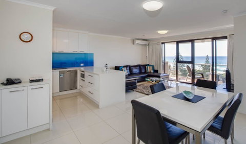 South Pacific Plaza - Official - Accommodation Directory 42
