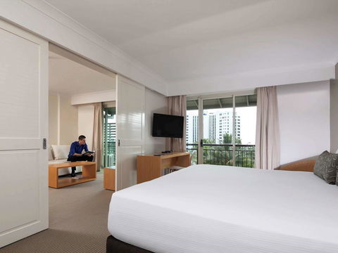 Novotel Cairns Oasis Resort - Accommodation Directory 41