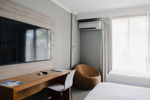 Novotel Cairns Oasis Resort - Accommodation Directory 26