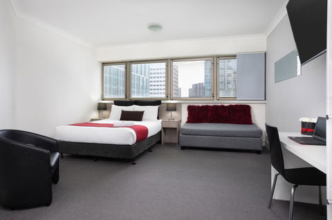 George Williams Hotel - Accommodation Directory 4