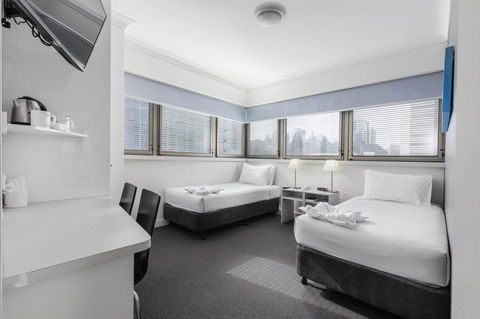 George Williams Hotel - Accommodation Directory 36