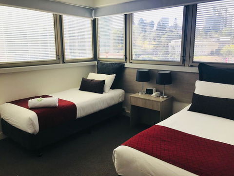 George Williams Hotel - Accommodation Directory 14