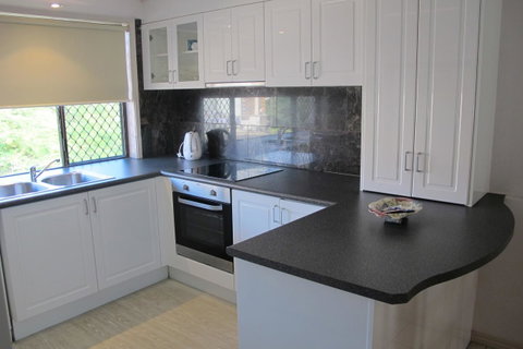 Grangewood Court Apartments - Accommodation Directory 24