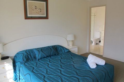 Grangewood Court Apartments - Accommodation Directory 4