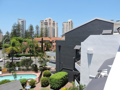 Grangewood Court Apartments - Accommodation Directory 9