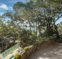 Little Cove Court - Accommodation Directory