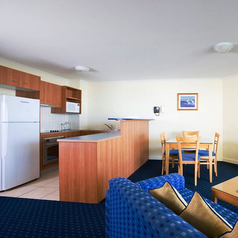 Mantra Hervey Bay - Accommodation Directory 19