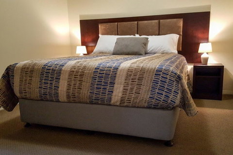 Atricom - Accommodation Directory 4