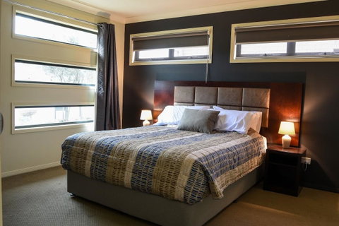 Atricom - Accommodation Directory 1