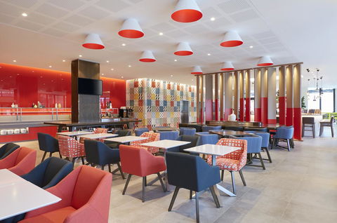 Holiday Inn Express Brisbane Central, An IHG Hotel - Accommodation Directory 24