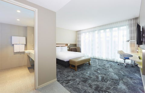 Holiday Inn Express Brisbane Central, An IHG Hotel - Accommodation Directory 43