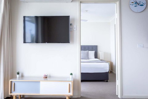 Ocean Royale - Accommodation Directory 14