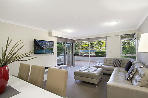 ULTIQA Burleigh Mediterranean Resort - Accommodation Directory 35