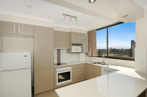 Boulevard Towers On Broadbeach - Accommodation Directory 3
