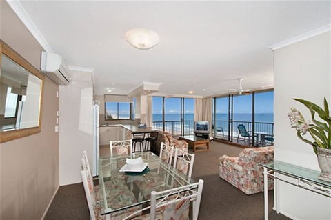 Boulevard Towers On Broadbeach - Accommodation Directory 13