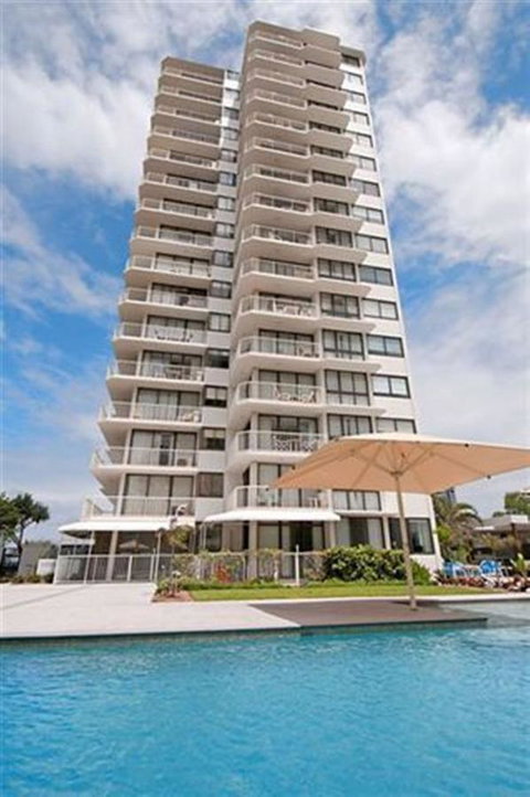 Boulevard Towers On Broadbeach - Accommodation Directory 6