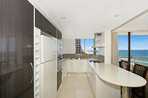 Boulevard Towers On Broadbeach - Accommodation Directory 1
