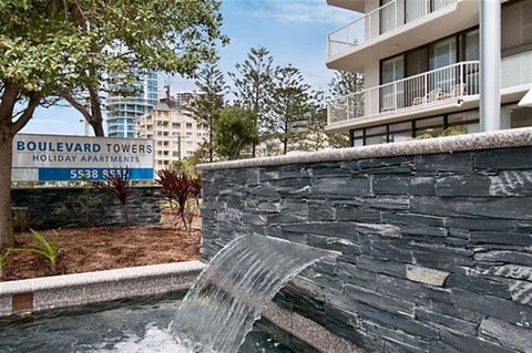 Boulevard Towers On Broadbeach - Accommodation Directory 5