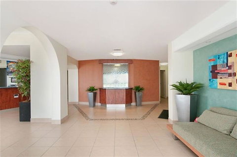 Boulevard Towers On Broadbeach - Accommodation Directory 11