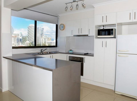 Boulevard Towers On Broadbeach - Accommodation Directory 34