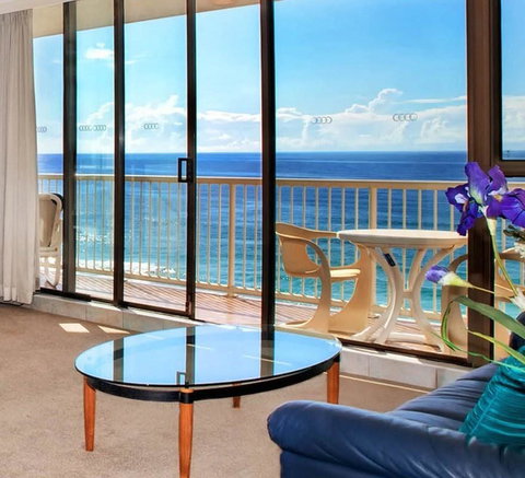Boulevard Towers On Broadbeach - Accommodation Directory 40