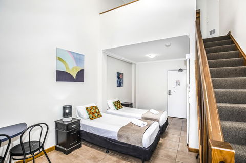 City Palms Brisbane - Accommodation Directory 15