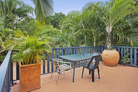 City Palms Brisbane - Accommodation Directory 34