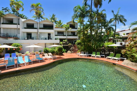 Club Tropical Resort - Official Onsite Reception & Check In - Accommodation Directory 10