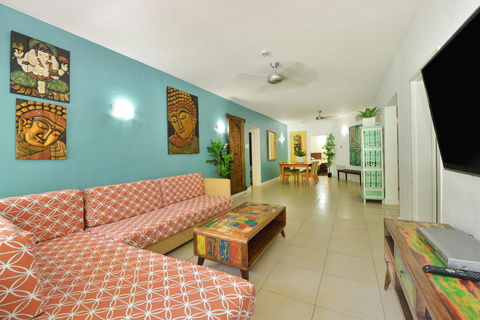 Club Tropical Resort - Official Onsite Reception & Check In - Accommodation Directory 28