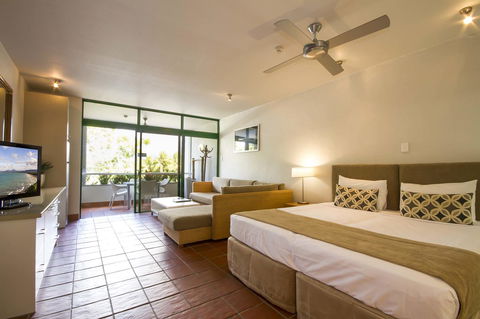 Club Tropical Resort - Official Onsite Reception & Check In - Accommodation Directory 19