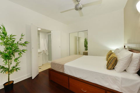 Club Tropical Resort - Official Onsite Reception & Check In - Accommodation Directory 6
