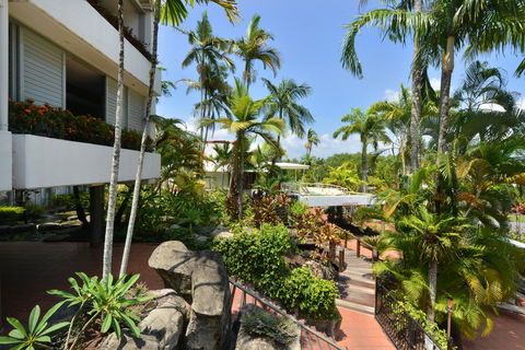 Club Tropical Resort - Official Onsite Reception & Check In - Accommodation Directory 26