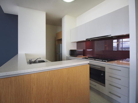 Oaks Brisbane Casino Tower Suites - Accommodation Directory 18