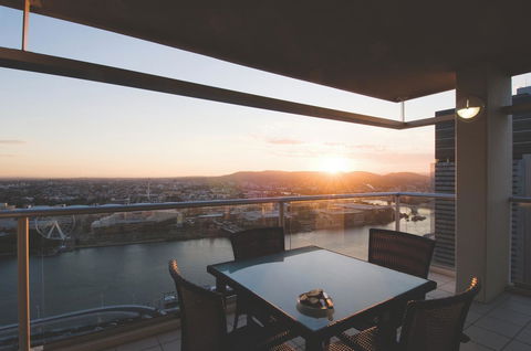 Oaks Brisbane Casino Tower Suites - Accommodation Directory 0
