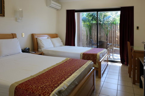 Novena Palms Motel - Accommodation Directory 22