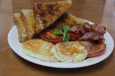 Novena Palms Motel - Accommodation Directory 31