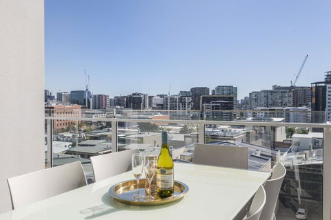 DoubleOne3 Apartments - Accommodation Directory 4