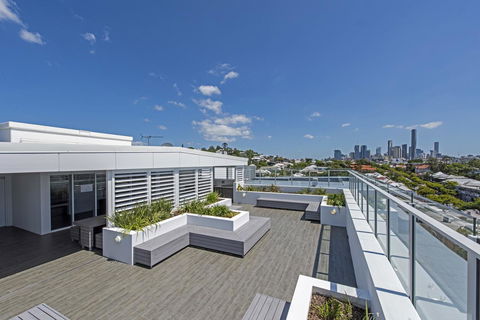 DoubleOne3 Apartments - Accommodation Directory 0