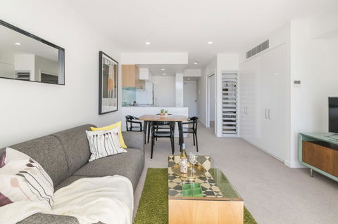 DoubleOne3 Apartments - Accommodation Directory 8