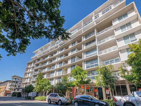 DoubleOne3 Apartments - Accommodation Directory 20