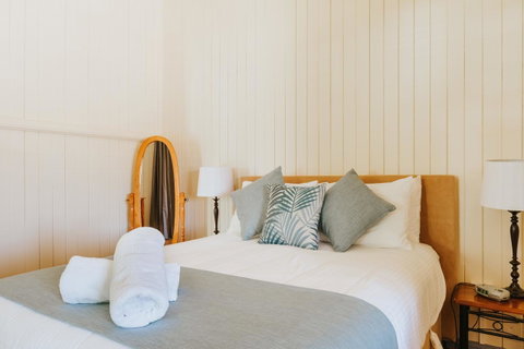 Apple Blossom Cottages - Accommodation Directory 10