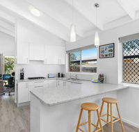 Beautiful Home- Walk to Beach-Short drive to Noosa - Accommodation Directory